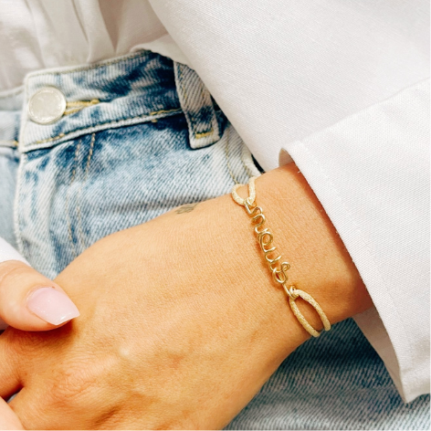 Comment choisir la bonne taille pour tes bagues et tes bracelets 📏