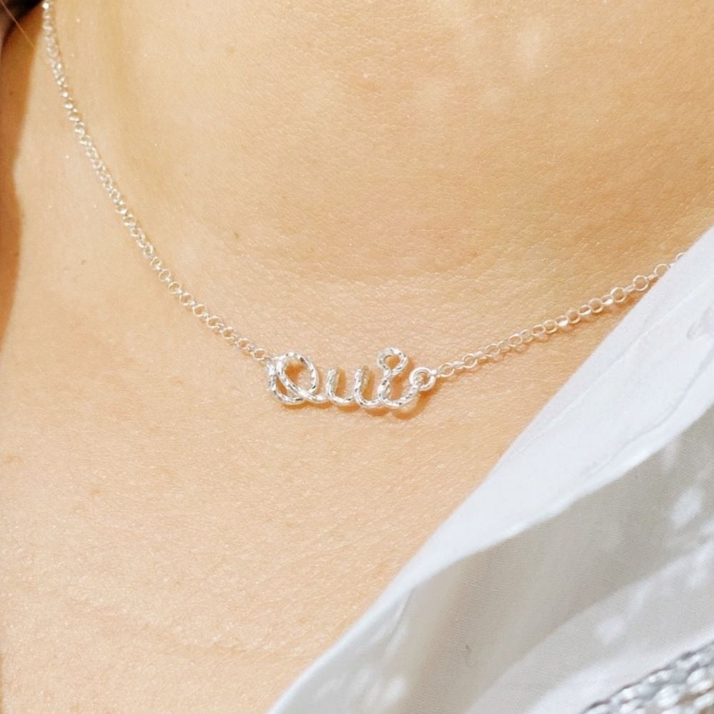 Collier à message personnalisé