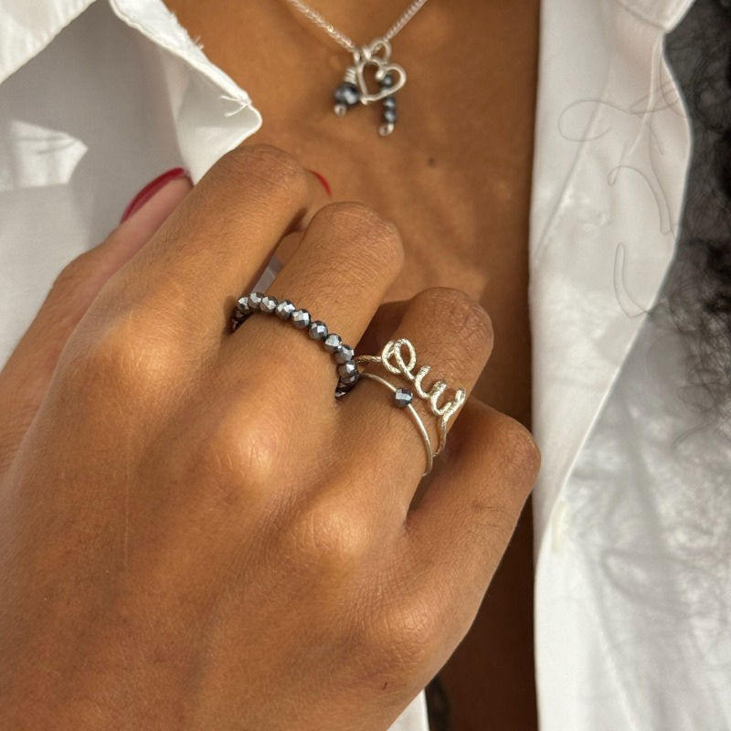 
                      
                        Bague une pierre
                      
                    