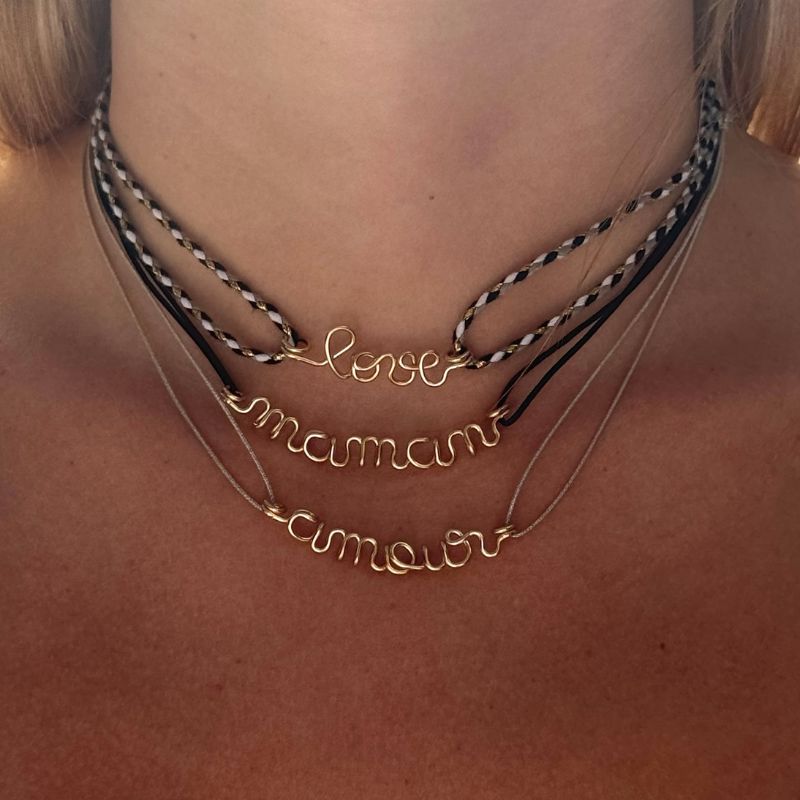 Collier cordon à message personnalisé