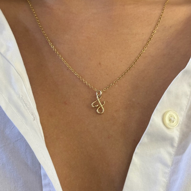 
                      
                        Collier initiale à personnaliser
                      
                    