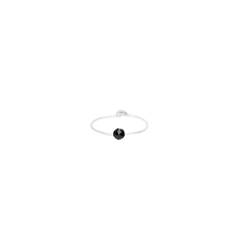 
                      
                        Bague une pierre
                      
                    