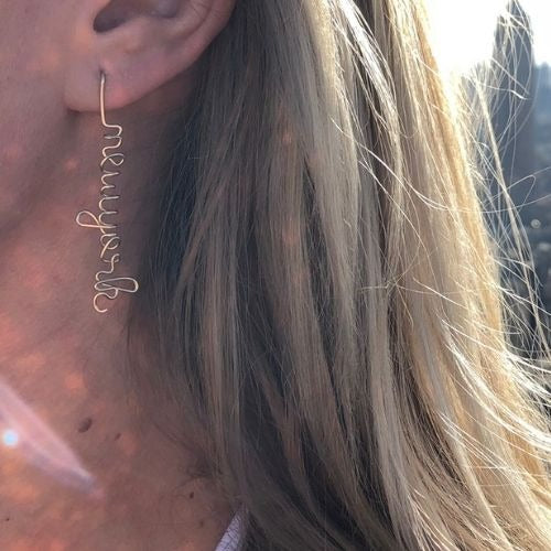 
                      
                        Boucle d'oreille goutte à message personnalisé
                      
                    