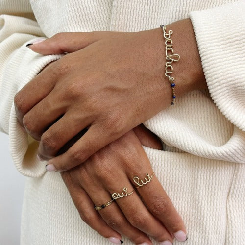 
                      
                        Women's personalized message chain bracelet
                      
                    