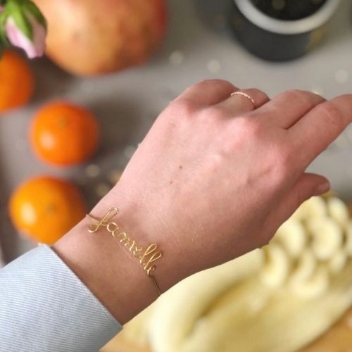 
                      
                        Family bracelet
                      
                    